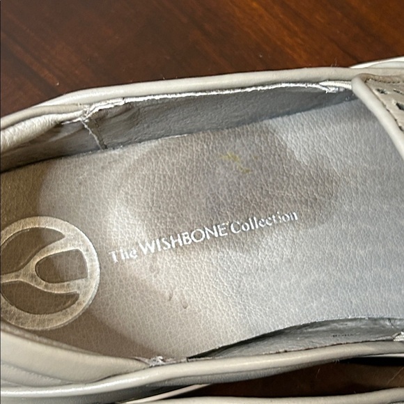 WISHBONE Loafers Slip On Perforated Sneakers Gray Women’s size 8.5 - Picture 11 of 16